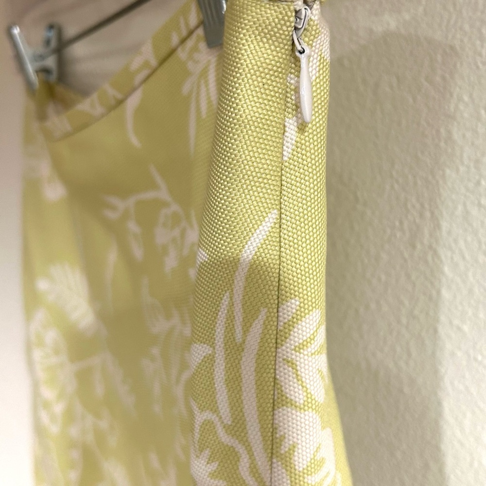 Ann Taylor skirt size 4 - Picture 4 of 4